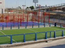 Cancha de pádel vacía